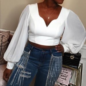White balloon sleeve crop
